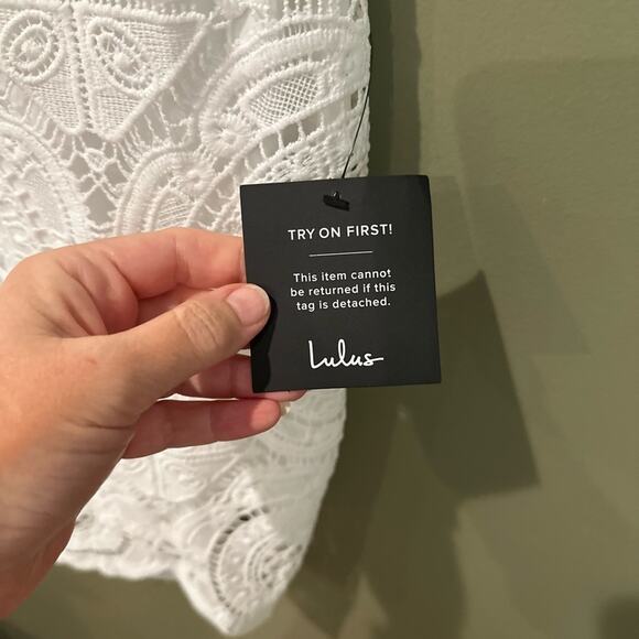 NWT Lulus Crochet Lace Scalloped Edge
Short Sleeve Sheath Dress Backless - Picture 3 of 7